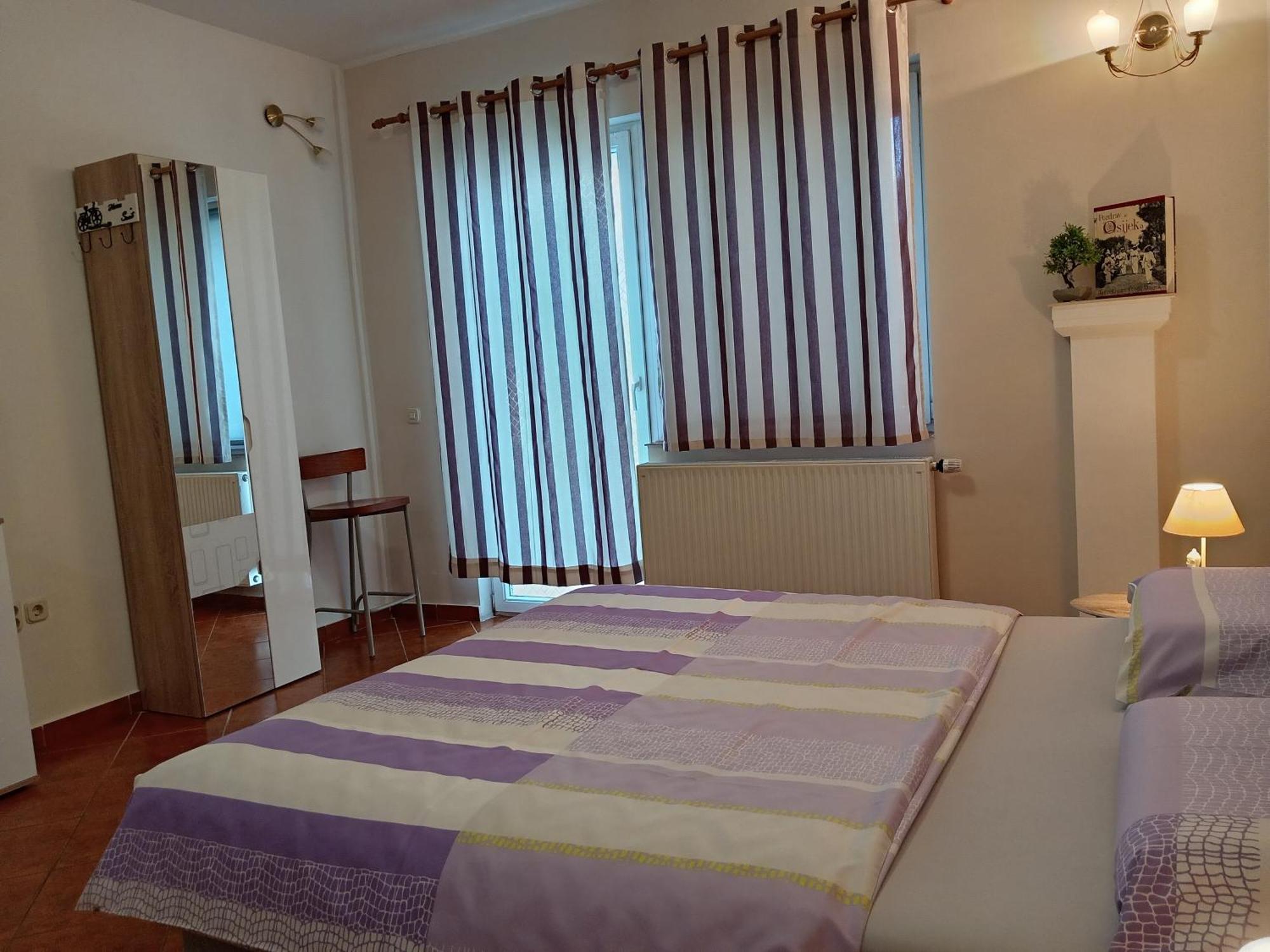 Apartments Kosevic Осиек Экстерьер фото
